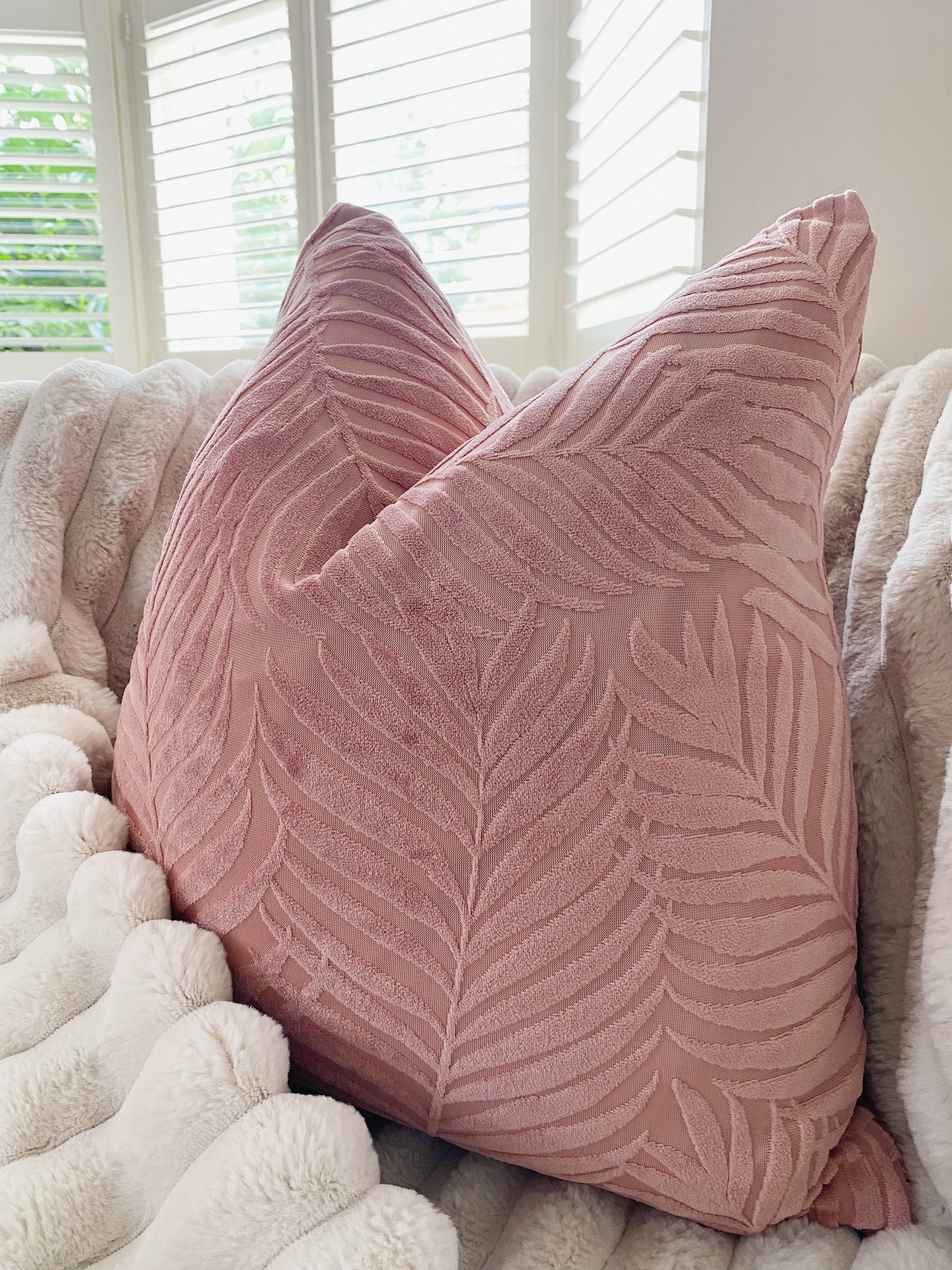 Rosa Cushion Cover