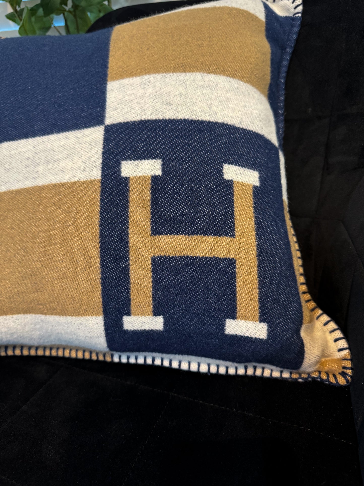 Luxury Wool H Cushion