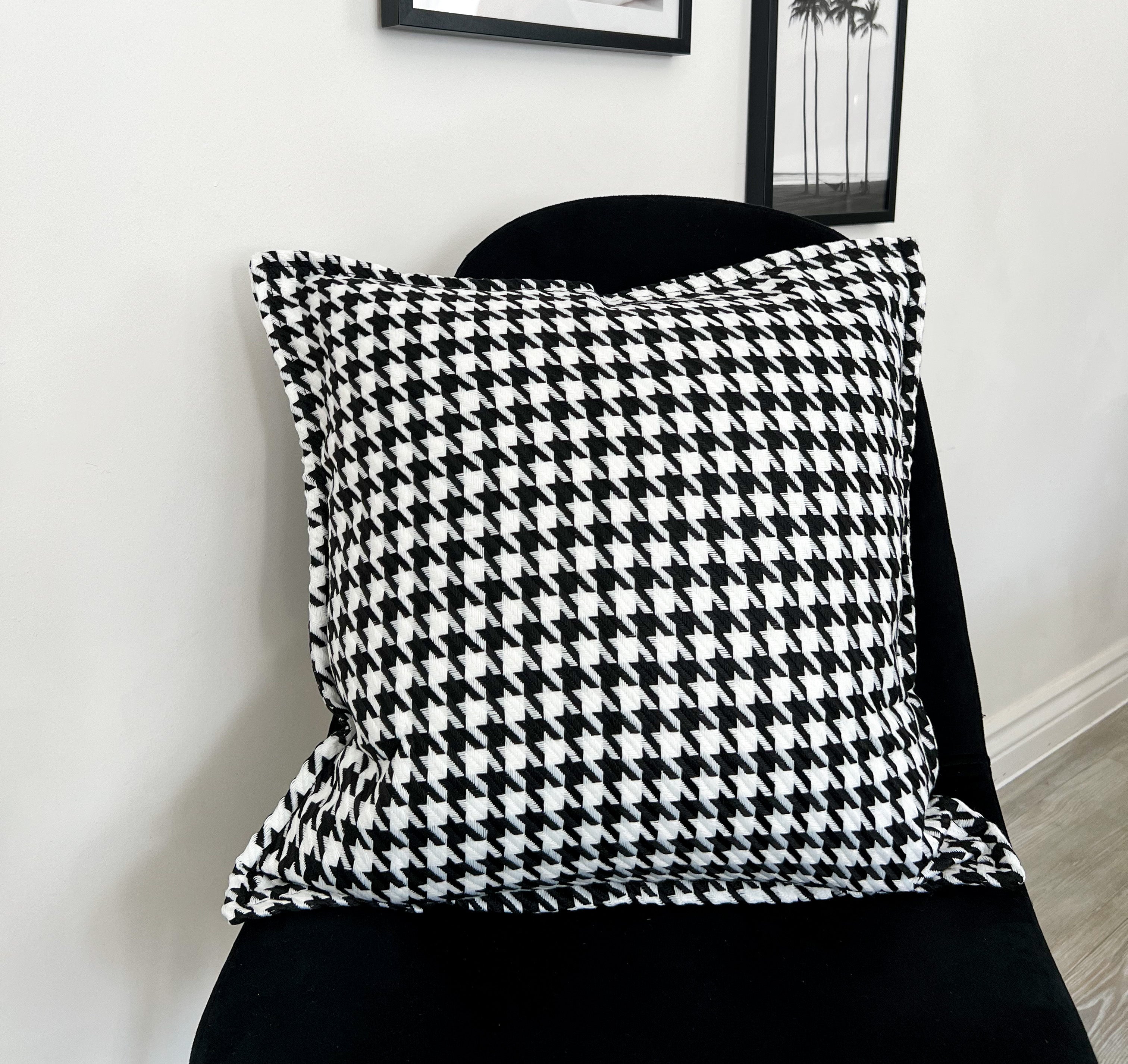 Black and clearance white pattern cushion