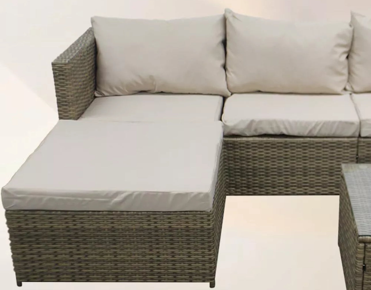Rattan 4 Seater Garden Sofa and Table