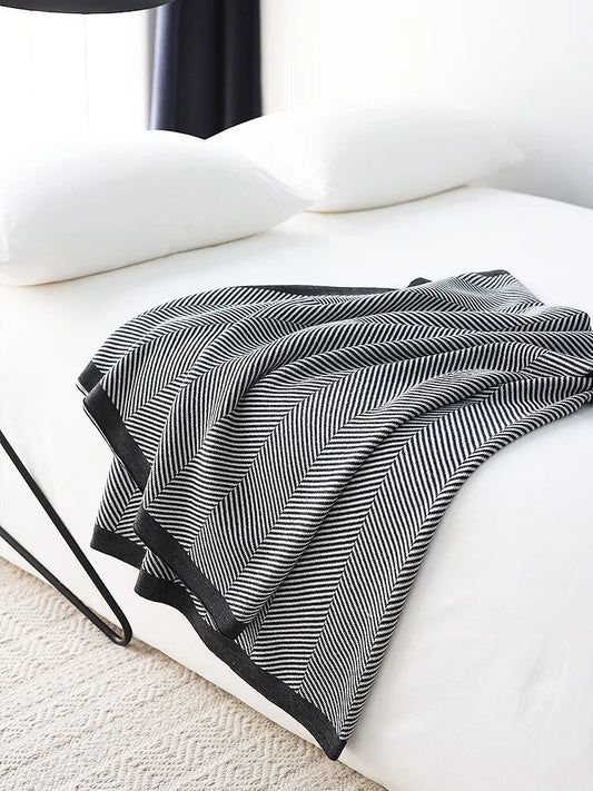 Nordic Black and White Blanket