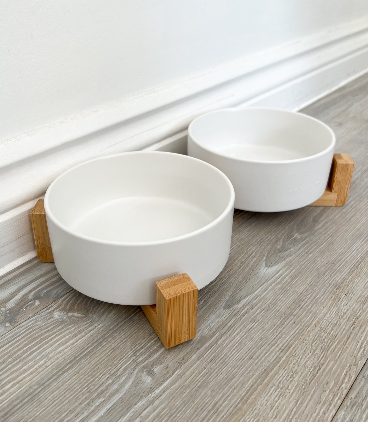 White Ceramic Pet Feeder - Two Bowls and Stand