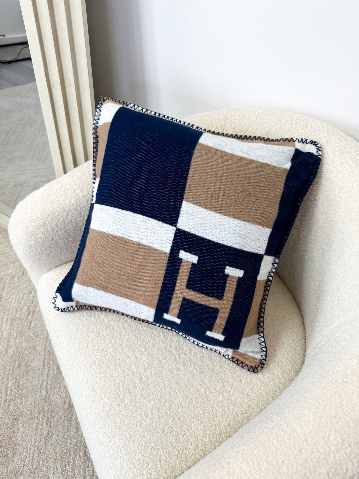 Luxury Wool H Cushion