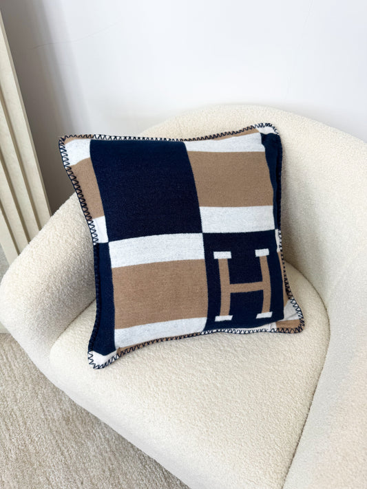Luxury Wool H Cushion