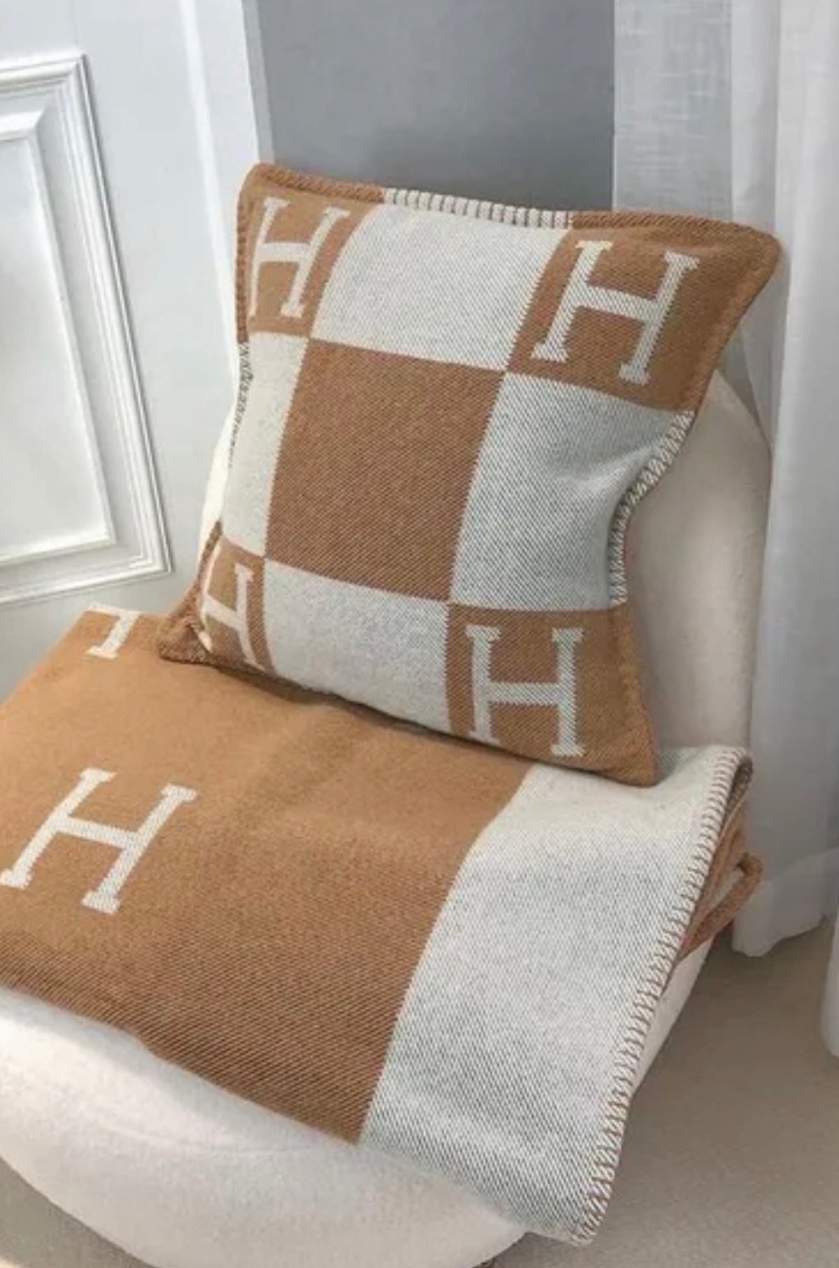 Luxury H Cashmere Wool Cushion Cover