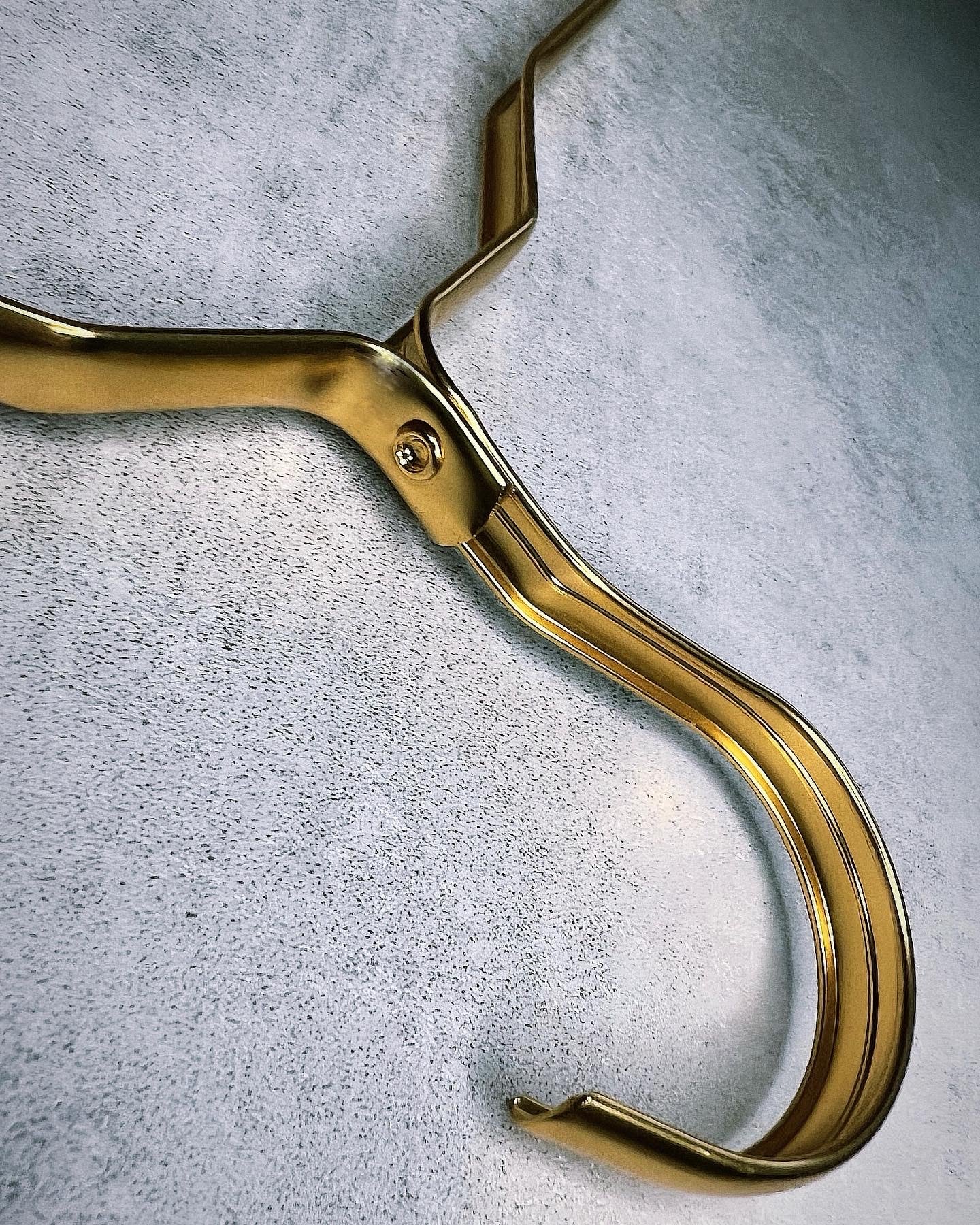 GOLD Coat Hangers 10 Pack