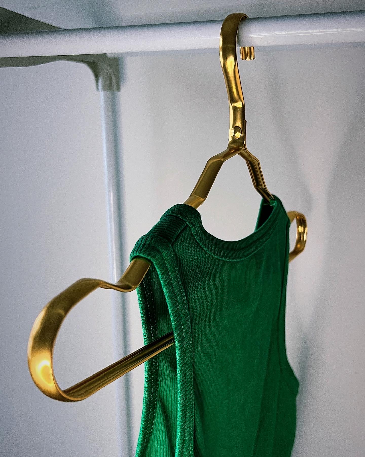 GOLD Coat Hangers 10 Pack