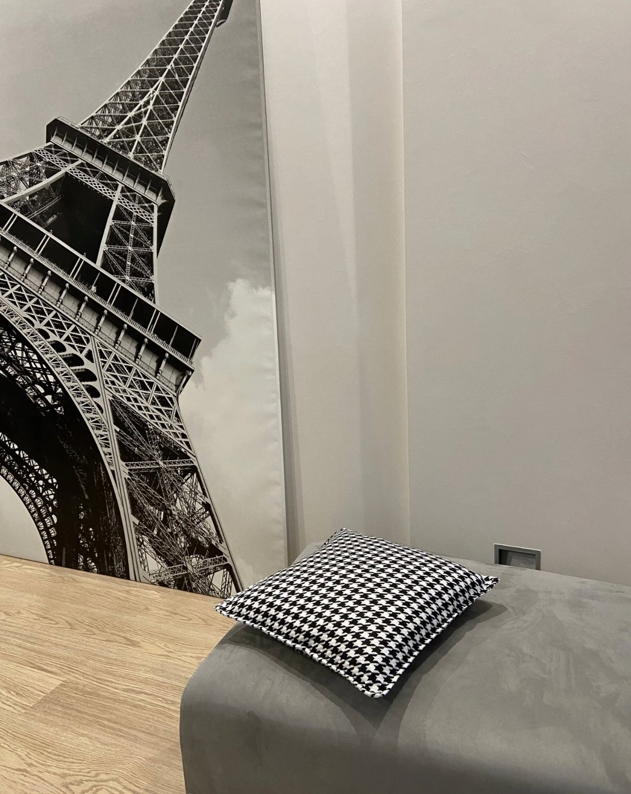 Black and White Houndstooth Cushion Cover