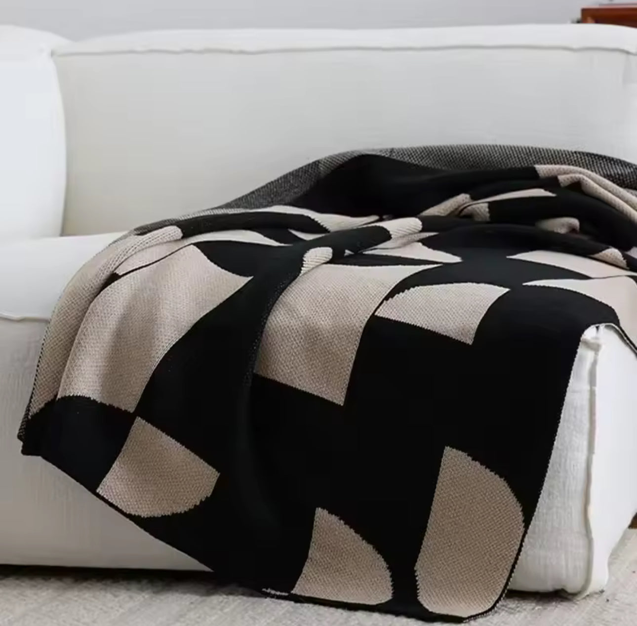 Kofi Knitted Throw / Blanket