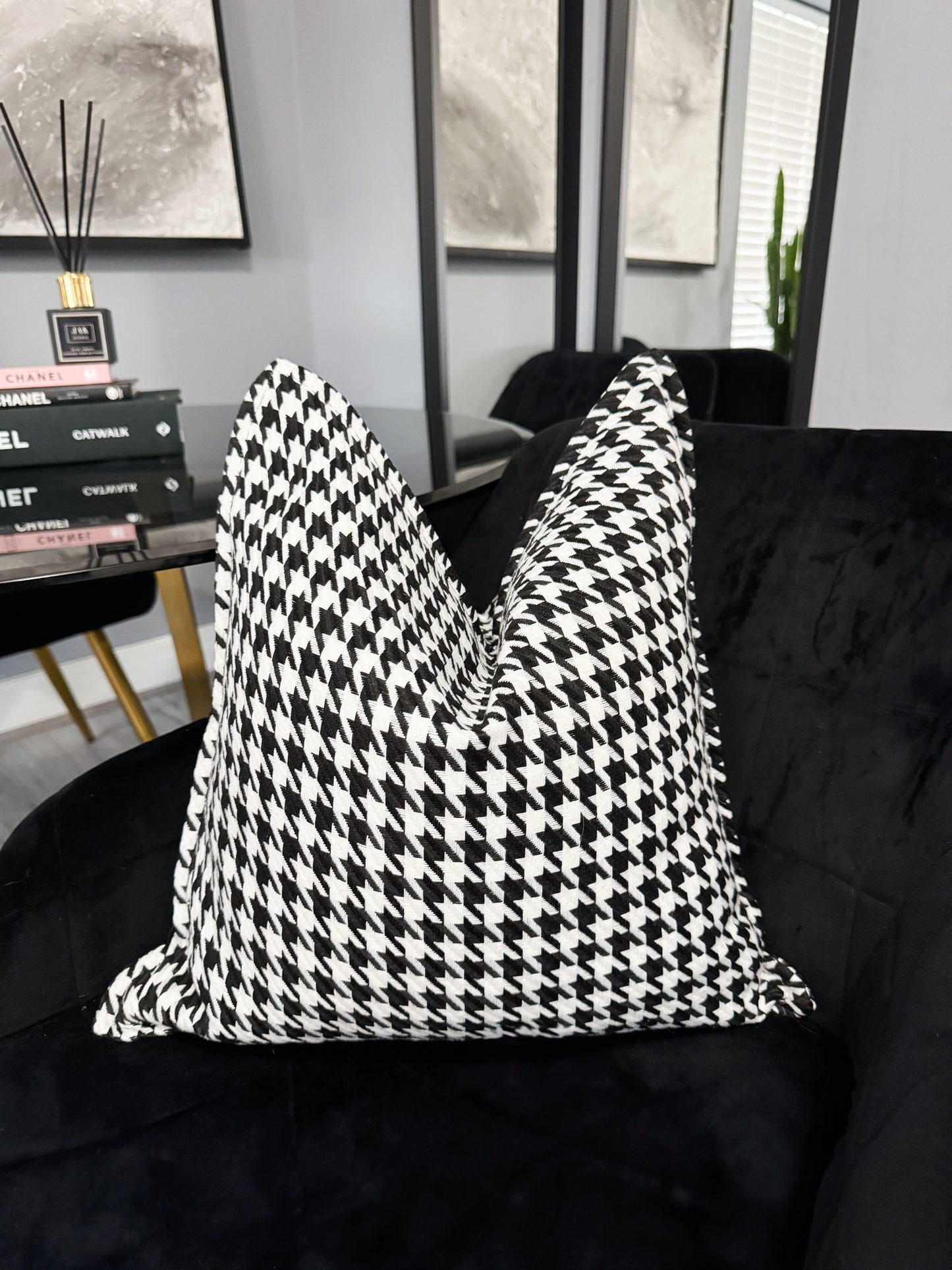 Black and White Houndstooth Cushion Cover