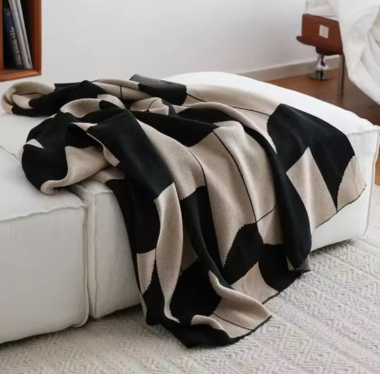 Kofi Knitted Throw / Blanket