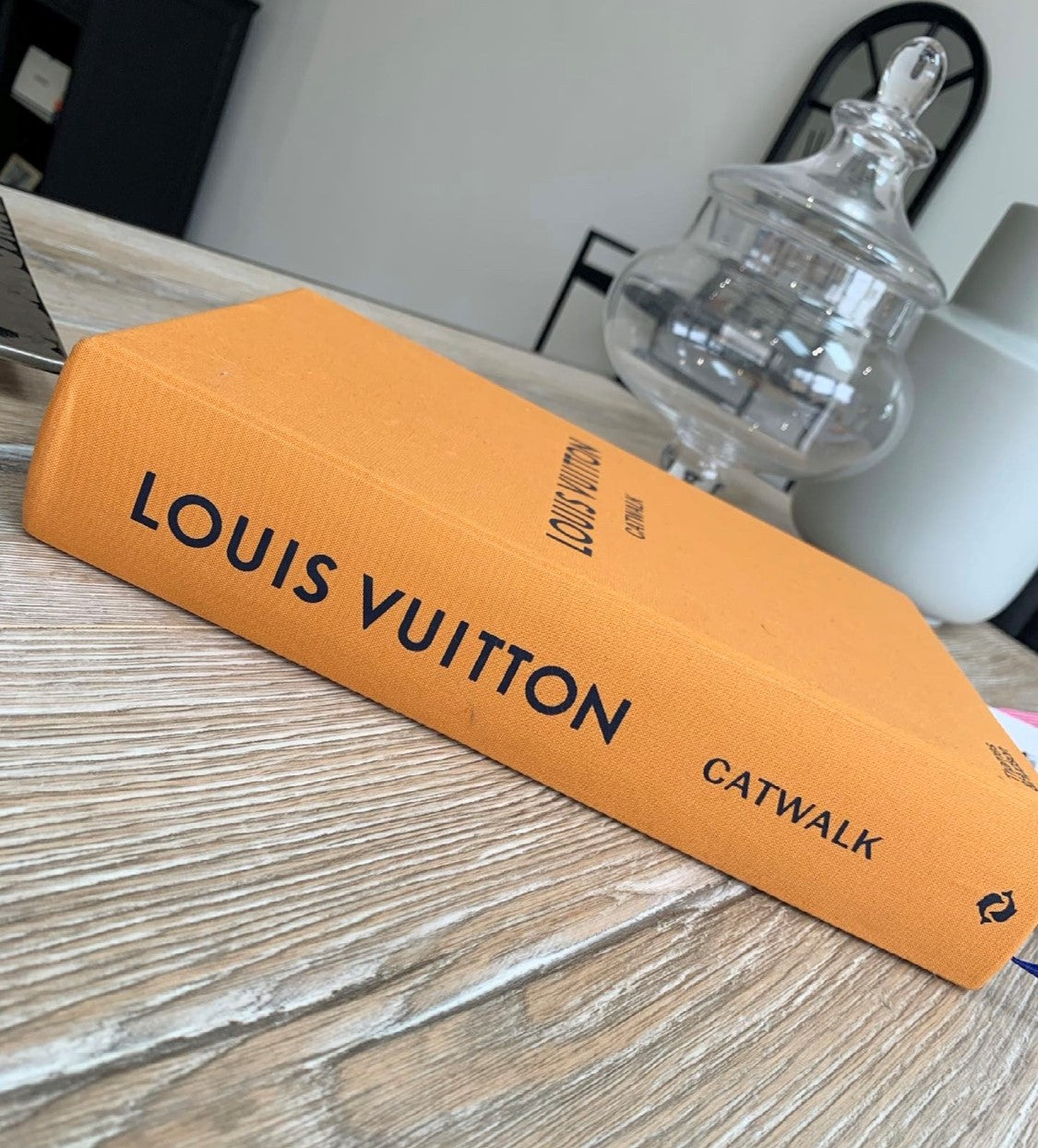 Catwalk: Louis Vuitton : The Complete Fashion Collections (Hardcover) 